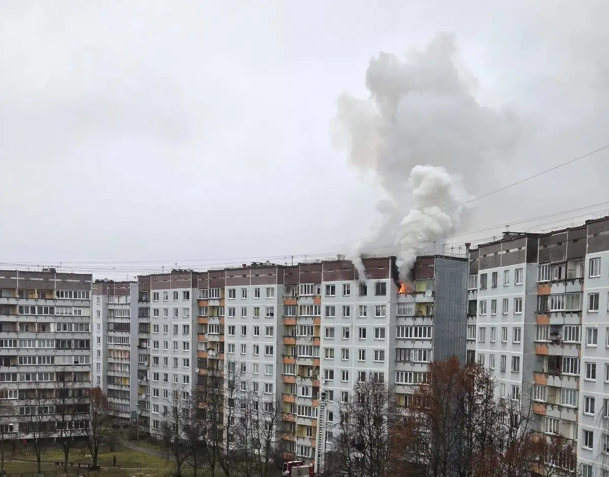 Пожар в Плявниеках: воскресное утро оказалось добрым не для всех (ФОТО, ВИДЕО)