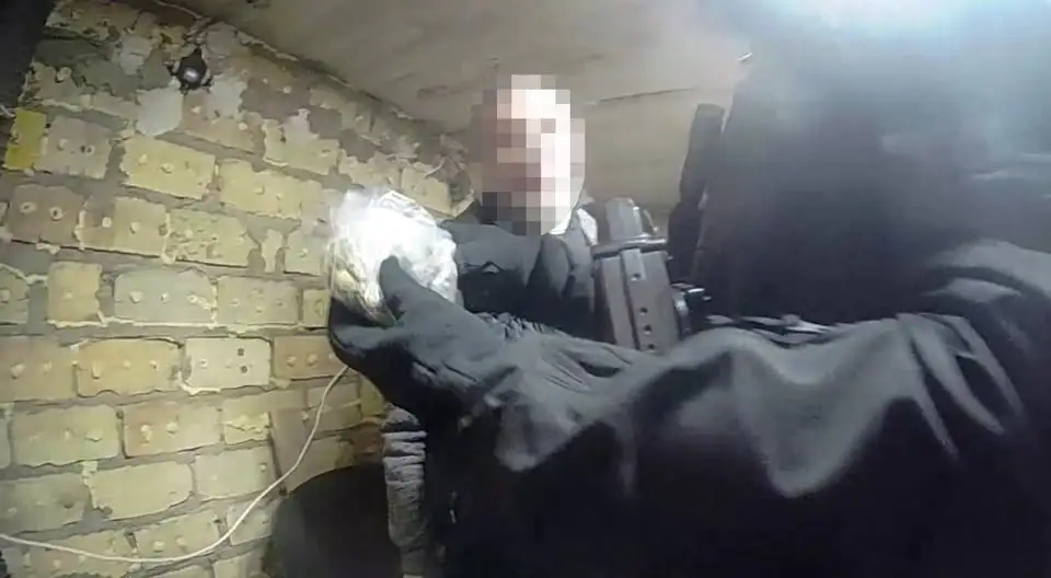 Вот так спалились! Полиция ехала на пожар, но «сюрприз» ждал в подвале