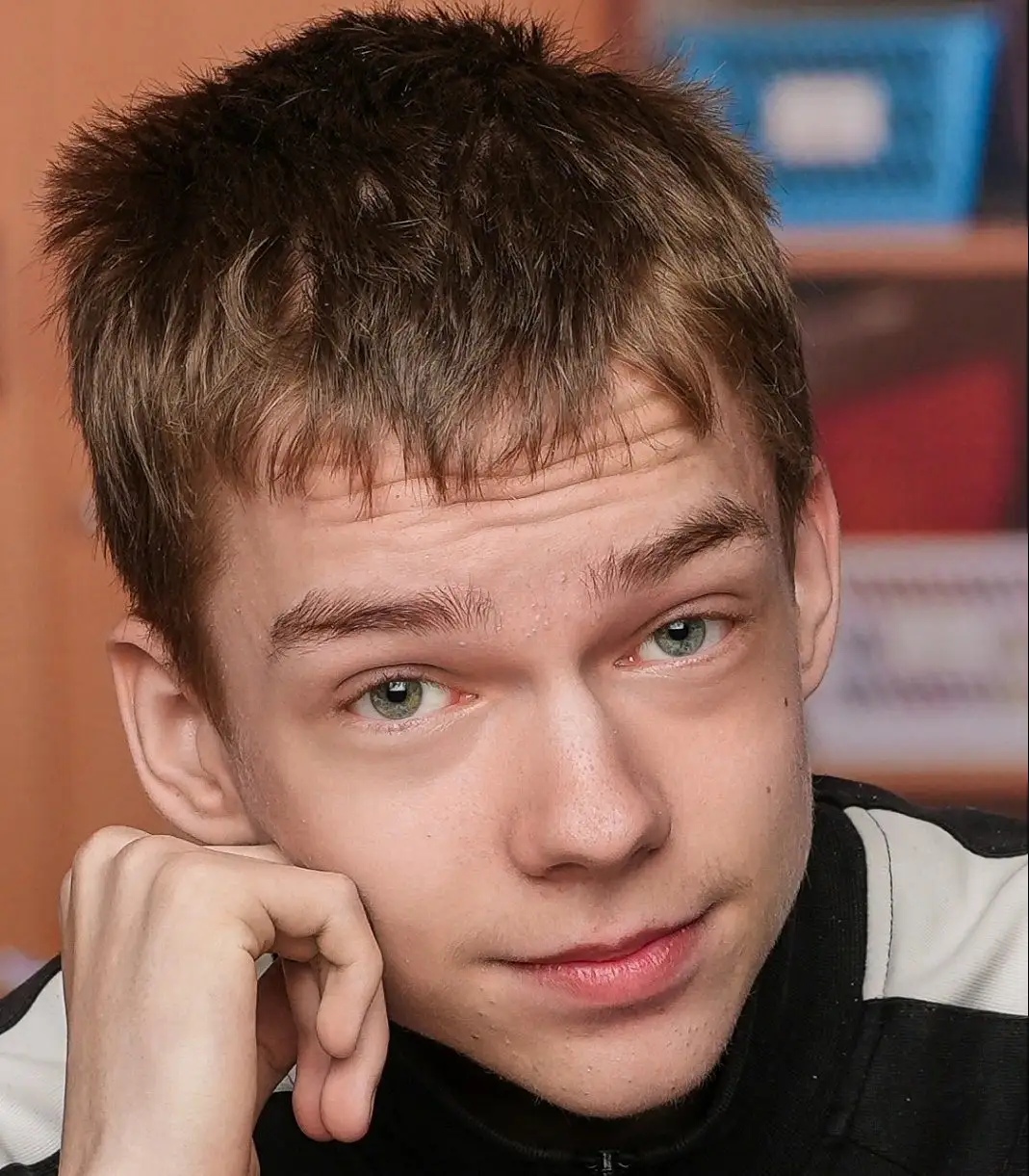 Пропал в среду и не даёт о себе знать: полиция разыскивает Эдгара Мелниса (ФОТО)