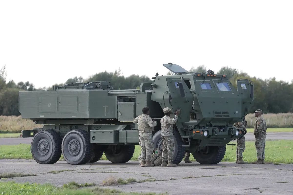 HIMARS еще на 280 млн долларов: соседи продолжают закупать у американцев оружие