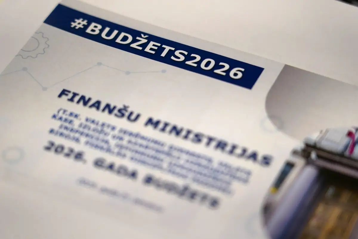 Rēķinot pēc ES metodēm, Latvijā valsts budžetā pērn bija deficīts 2,5% apmērā no IKP