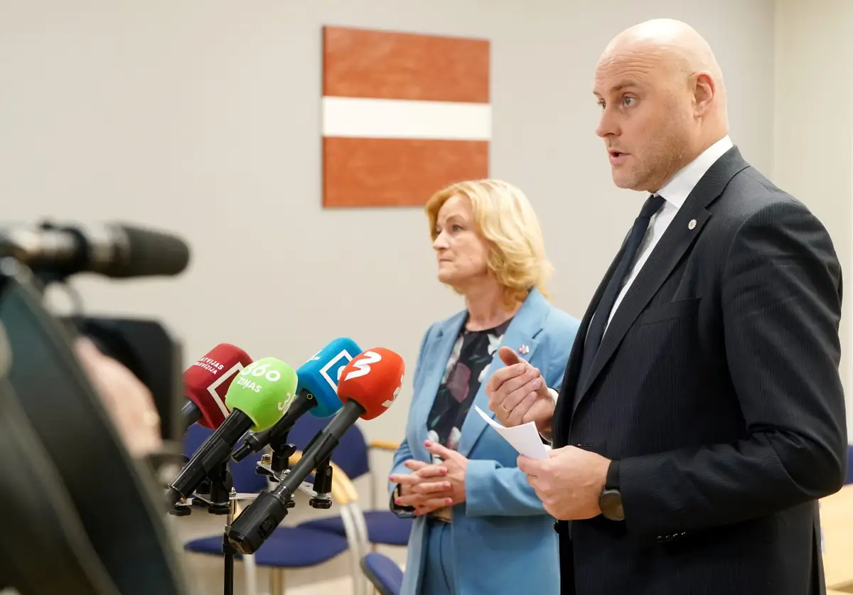 Jūlijā populārākais politiskais spēks bijis AS, ZZS reitings noslīdējis līdz 2,9%