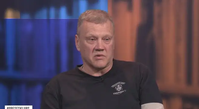 Позор этим трём странам. И Домбрава так поздно выступил! Пиар-менеджер негодует — там пускают россиян