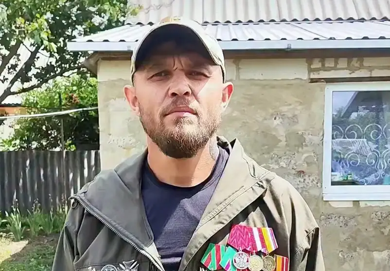 Военного, грозившего Путину мятежом, отправили под арест из-за экстремистской (или нацистской) символики