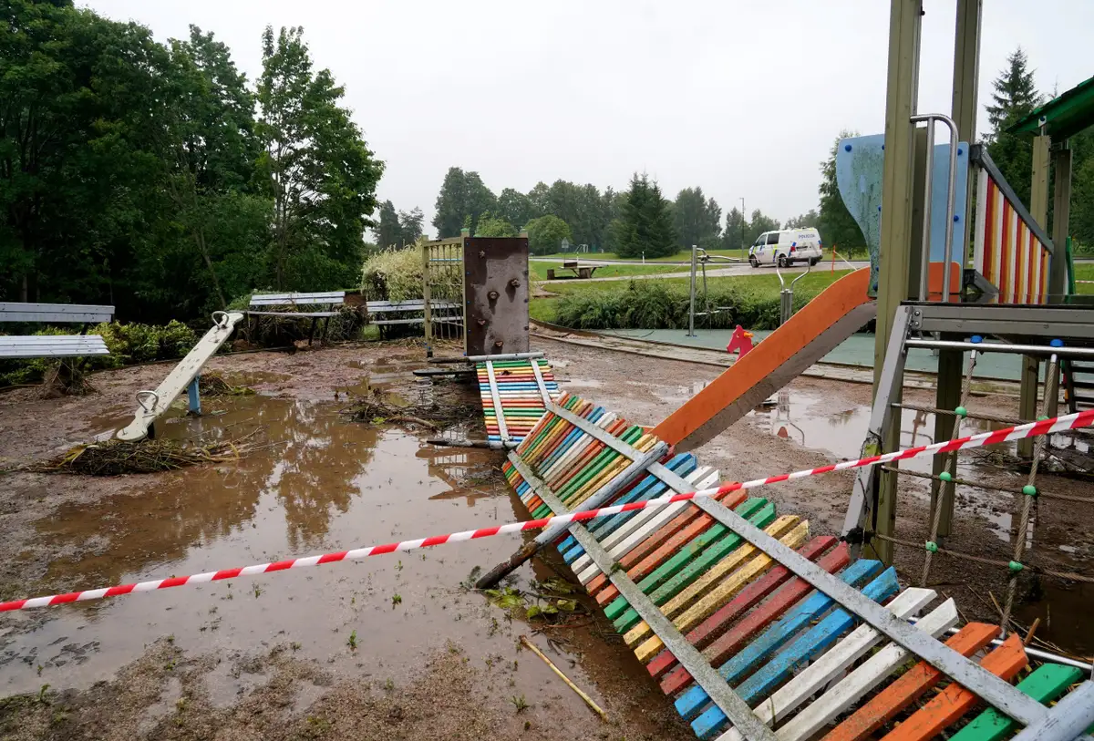 Tukuma novadā, Jaunpļavās applūdis ceļš pie Dursupes