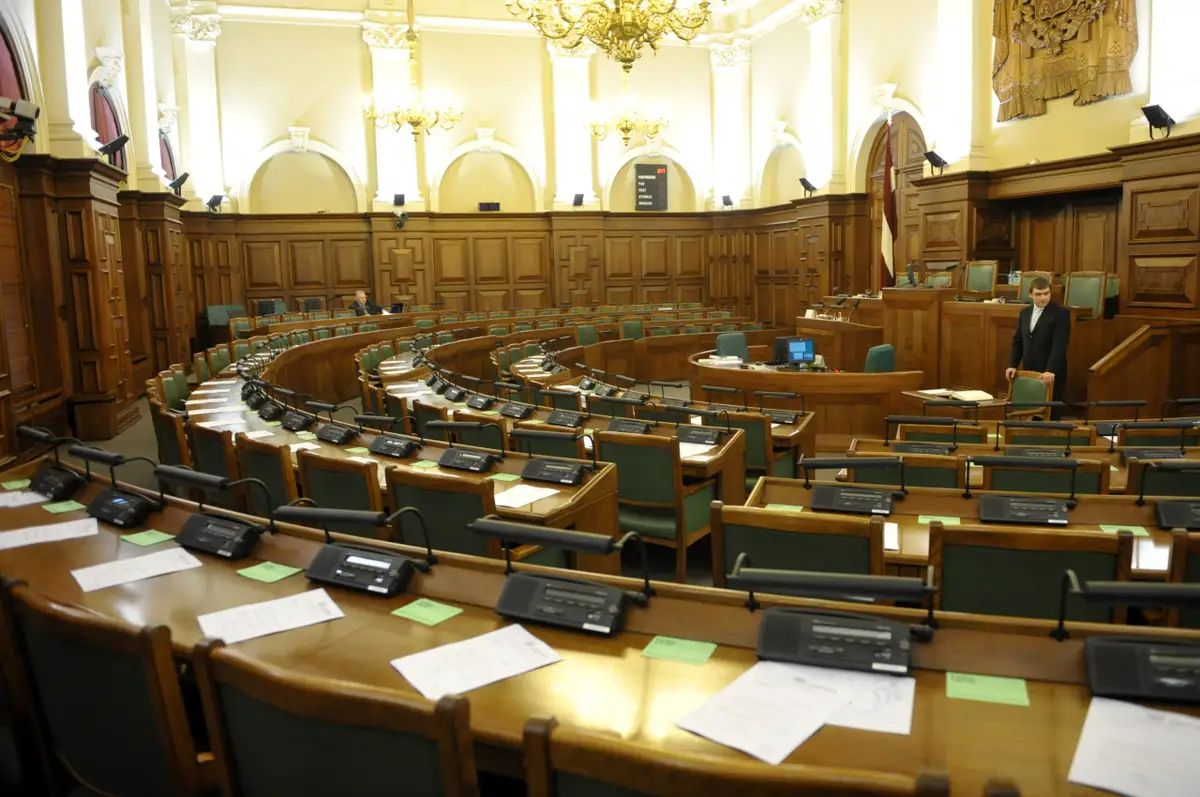 Parlamentārieši jūnijā kompensācijās kopumā saņēmuši 22 419 eiro