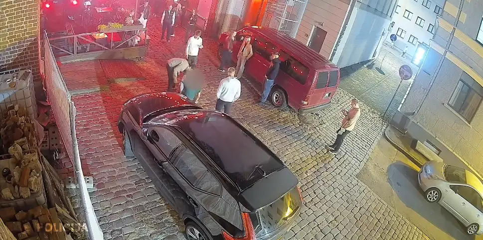 Большая драка в Старой Риге: полиция ищет свидетелей (ФОТО, ВИДЕО)