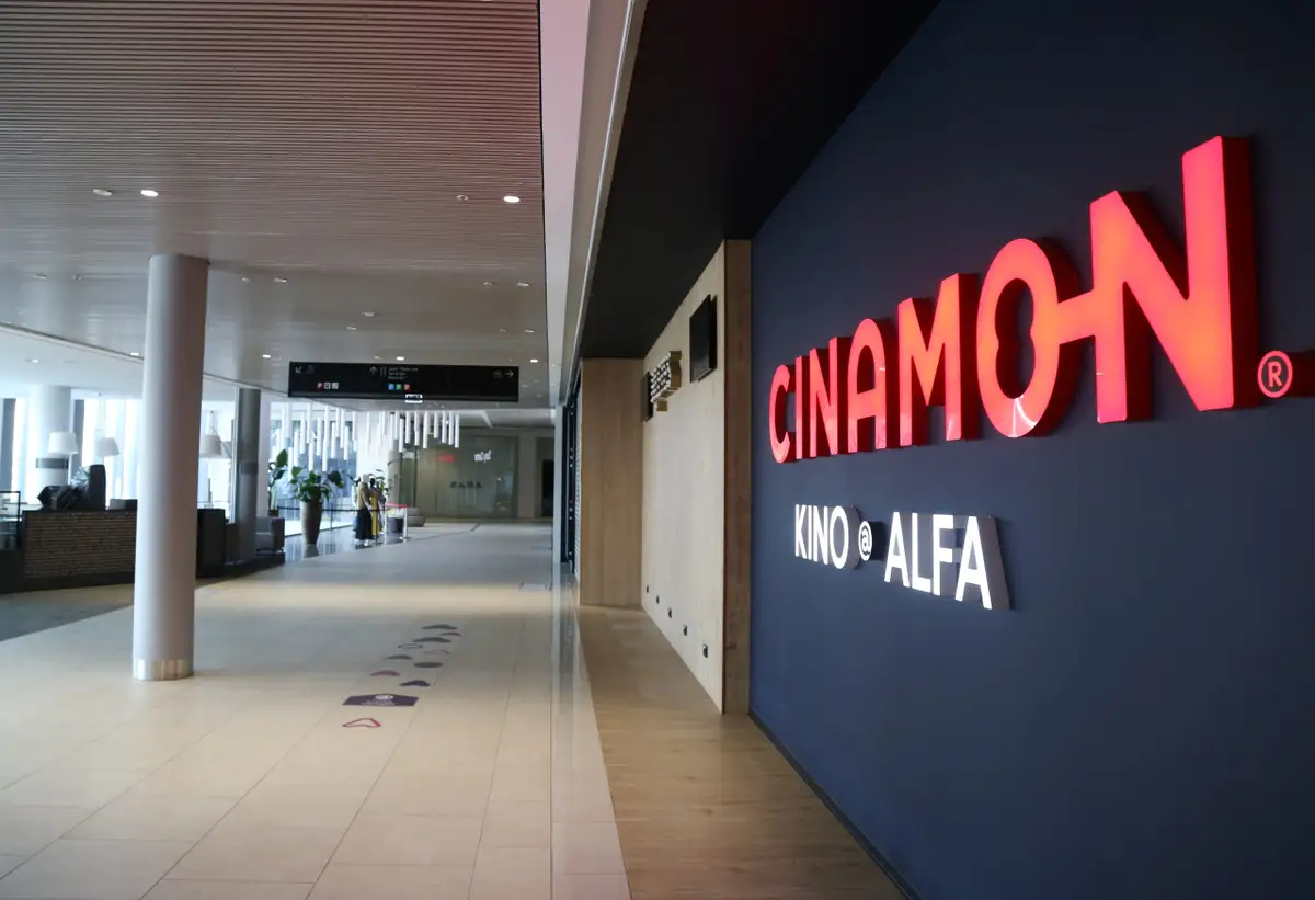 Закрывается кинотеатр Cinamon в ТЦ Akropole Alfa; скоро он откроется под новой вывеской