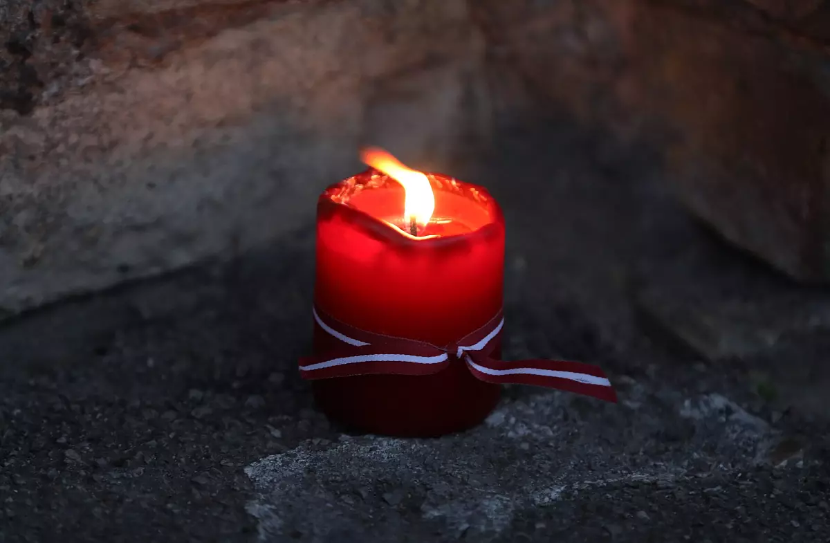 Iebraucot Rāznas ezerā, gājis bojā automašīnas vadītājs