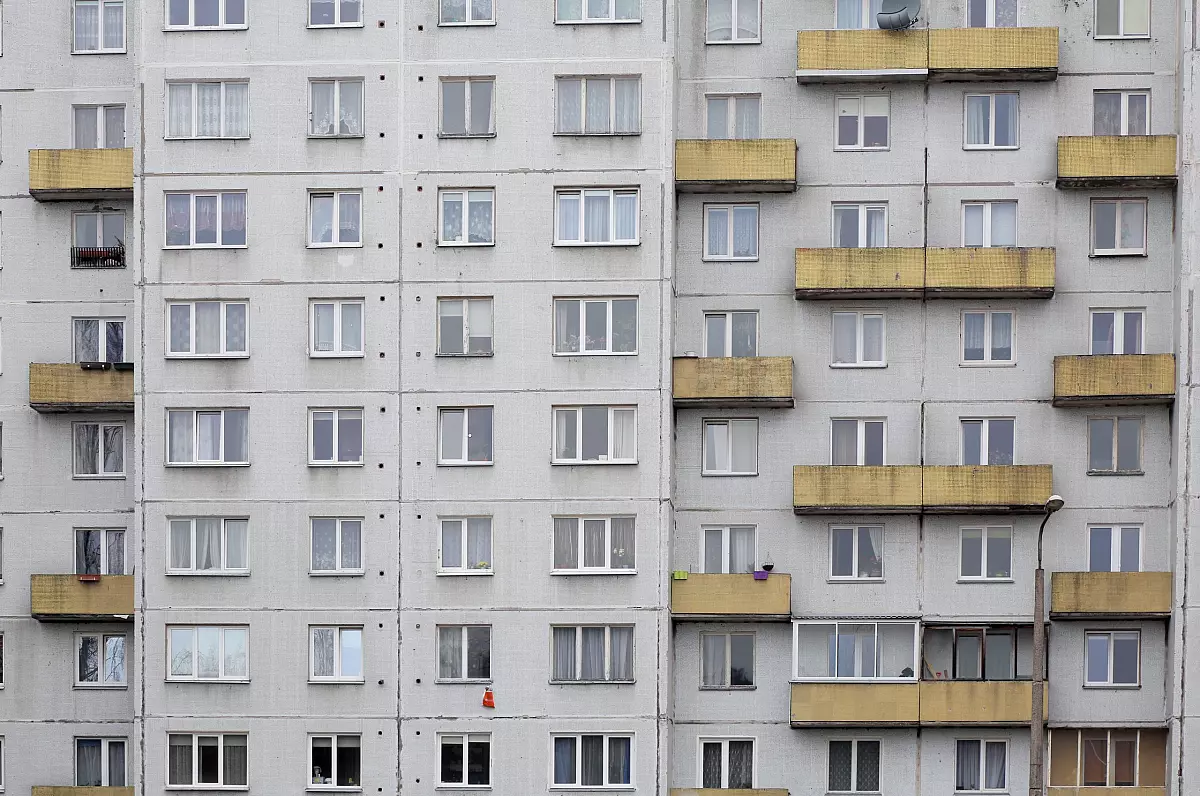 В Риге начнут брать арендную плату с жильцов муниципальных квартир; чем поможет дума