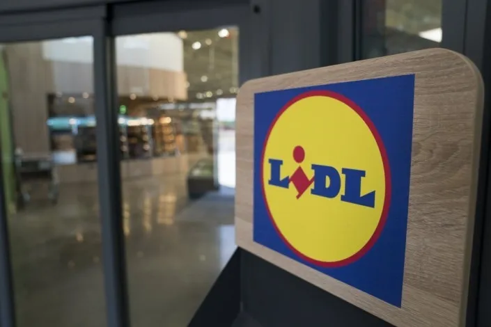Есть работа. Немецкая торговая сеть Lidl уже ищет сотрудников в Латвии.