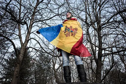 Семь сел сбежали из Молдавии в Румынию. Вместе с землей