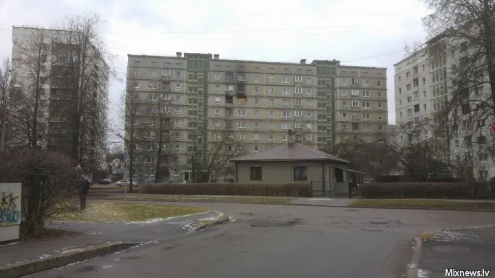Сгорело всё: семья в Пурвциемсе после пожара остро нуждается в помощи