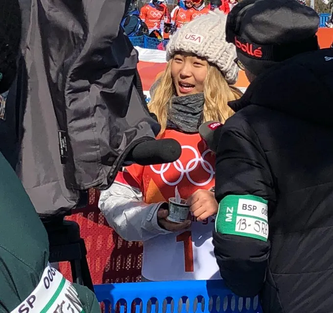 В сети поиздевались над обжорством олимпийской чемпионки
