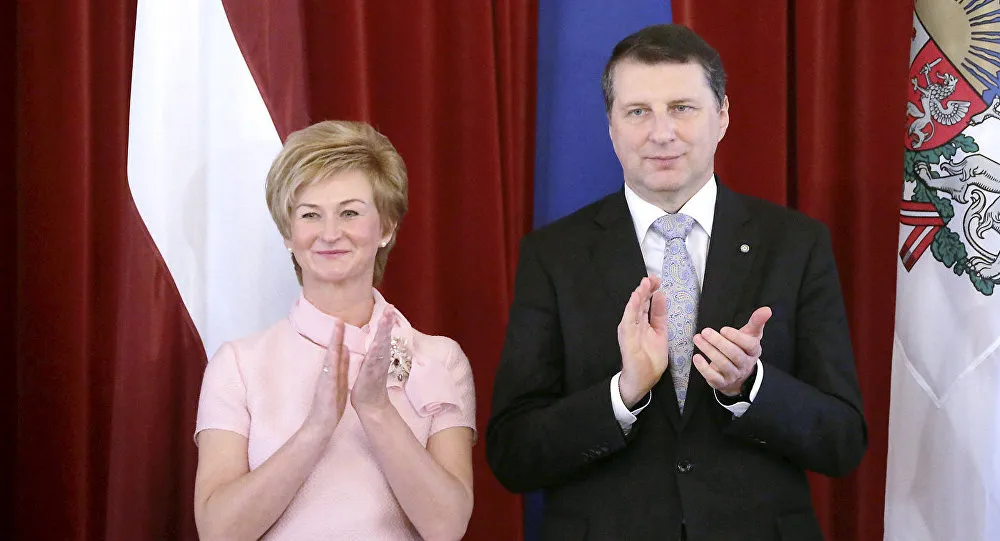 Первая леди о Раймонде Вейонисе: «Вы не знаете моего мужа!»
