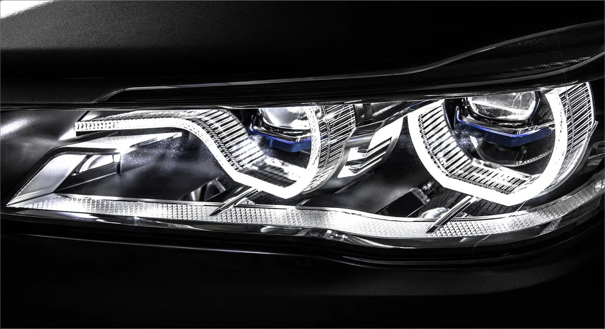Интересные фишки BMW 7 серии