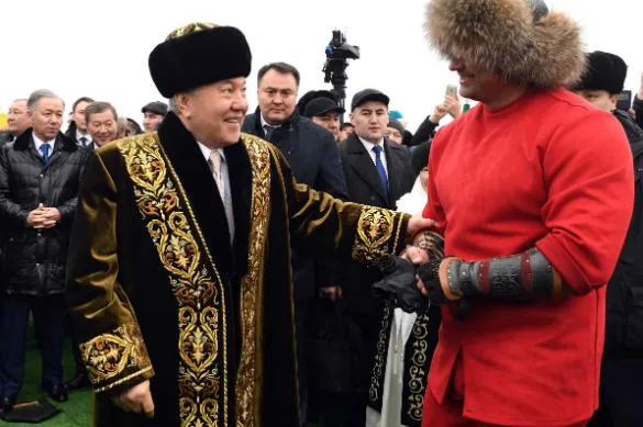 Нерусский мир: Казахстан меняет «большого брата»