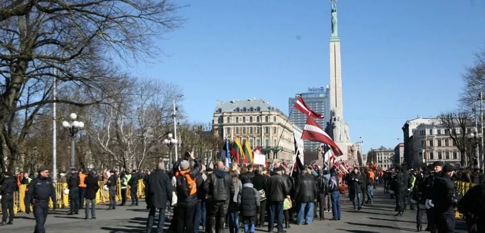 Для латышей 16 марта — психологическая компенсация за сдачу страны без сопротивления 17 июня: Латковскис