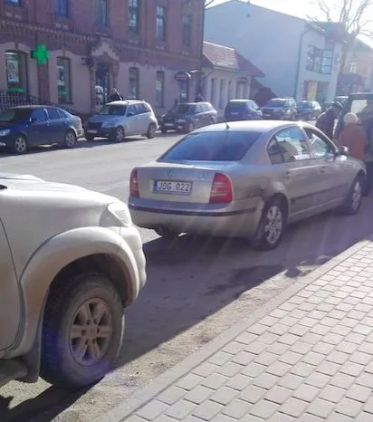 Осторожно: торговец-мошенник обманывает пожилых людей в городах Латвии