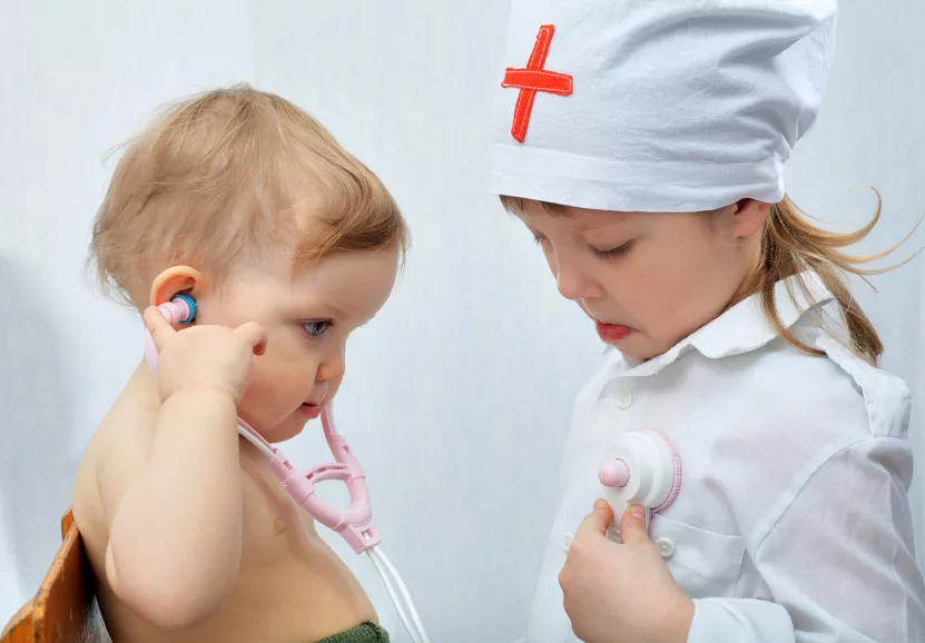 Pediatru asociācija lūgs apturēt Mednim izsniegto sertifikātu