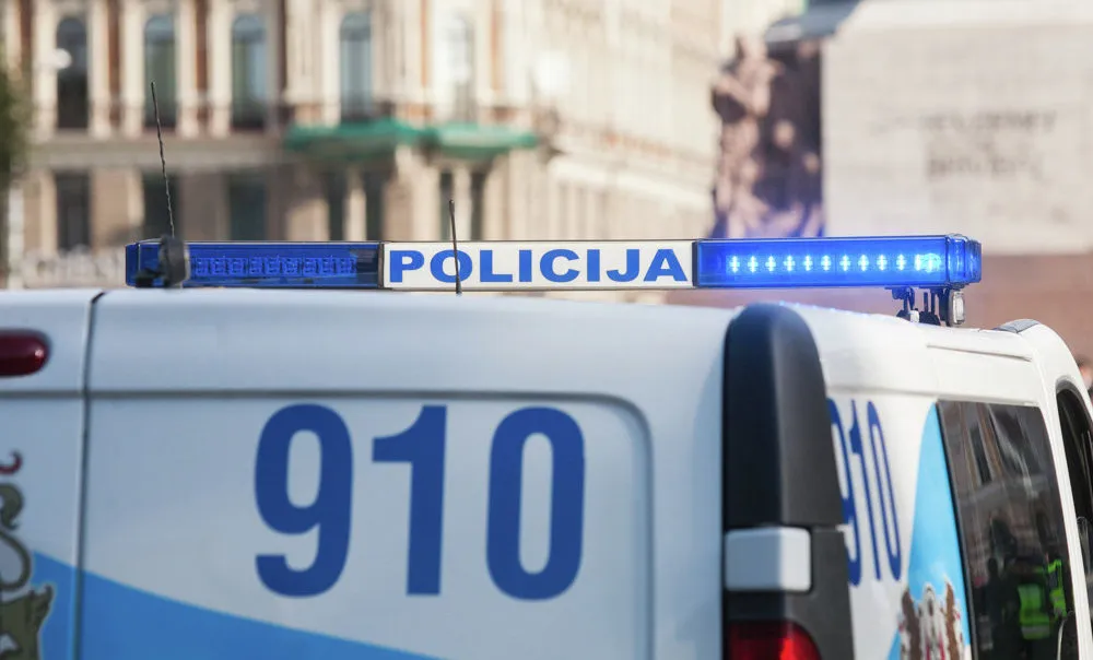 Родители-рижане отправились в игорный зал, оставив ребенка на три часа в машине