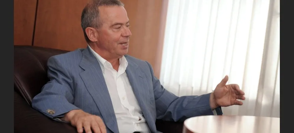 Лемберг: посмотрите на русскую школу, когда там исполняют гимн Латвии!