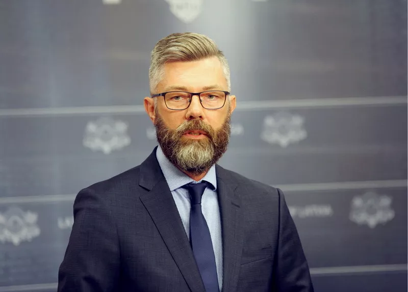 Но должность гендиректора СГД выдвинули безработного Мариса Скуиньша