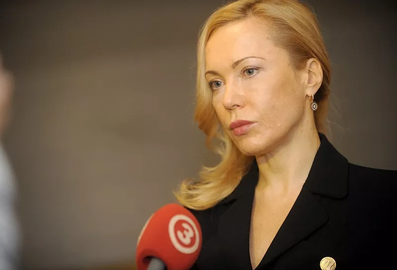 47-летняя советница Ринкевича выложила в сеть свое фото в купальнике