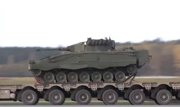 Соцсети о передвижении военных по дорогам: «находящиеся в колонне авто вели себя, как полные идиоты!»