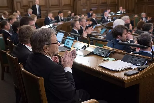 KNAB deviņām partijām trešdien kopumā pārskaitījis 2,1 miljonu eiro lielu valsts finansējumu