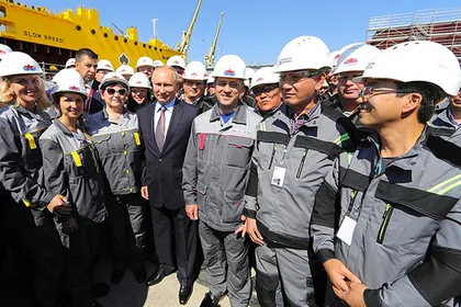 Путин ошибся с зарплатой рабочих. В три раза