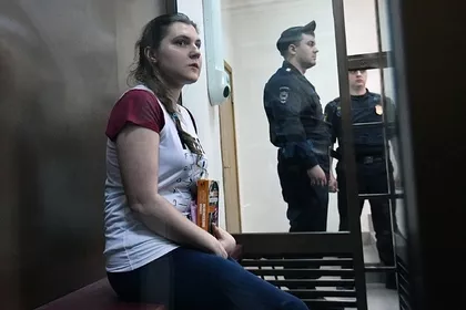 Познер и Макаревич потребовали освободить фигуранток «Нового величия»