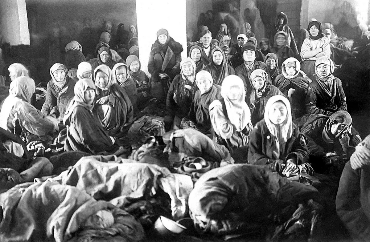 В деревнях фиксировались случаи каннибализма: 100 лет назад в России разразился страшный голод