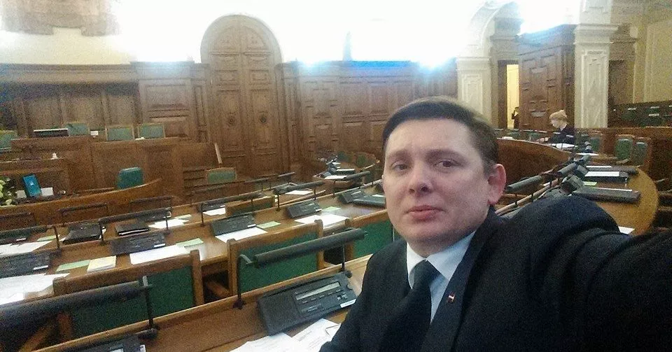 Kaimiņa saslimšanas ar Covid-19 dēļ SPKC izmeklēs visus Saeimas deputātus