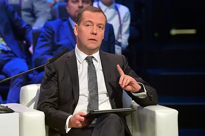 Медведев узнал многое о футболистах