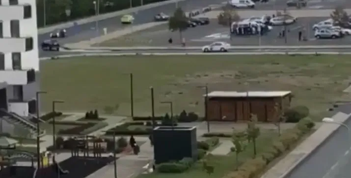 Это ж как надо было провиниться, чтобы так удирать от полицейской машины?