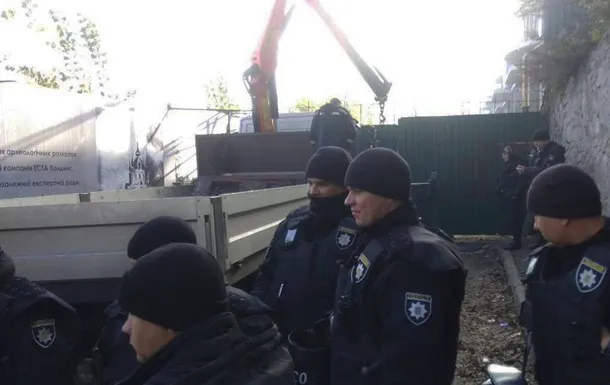 Три взрыва прогремели в центре Киева во время акции протеста