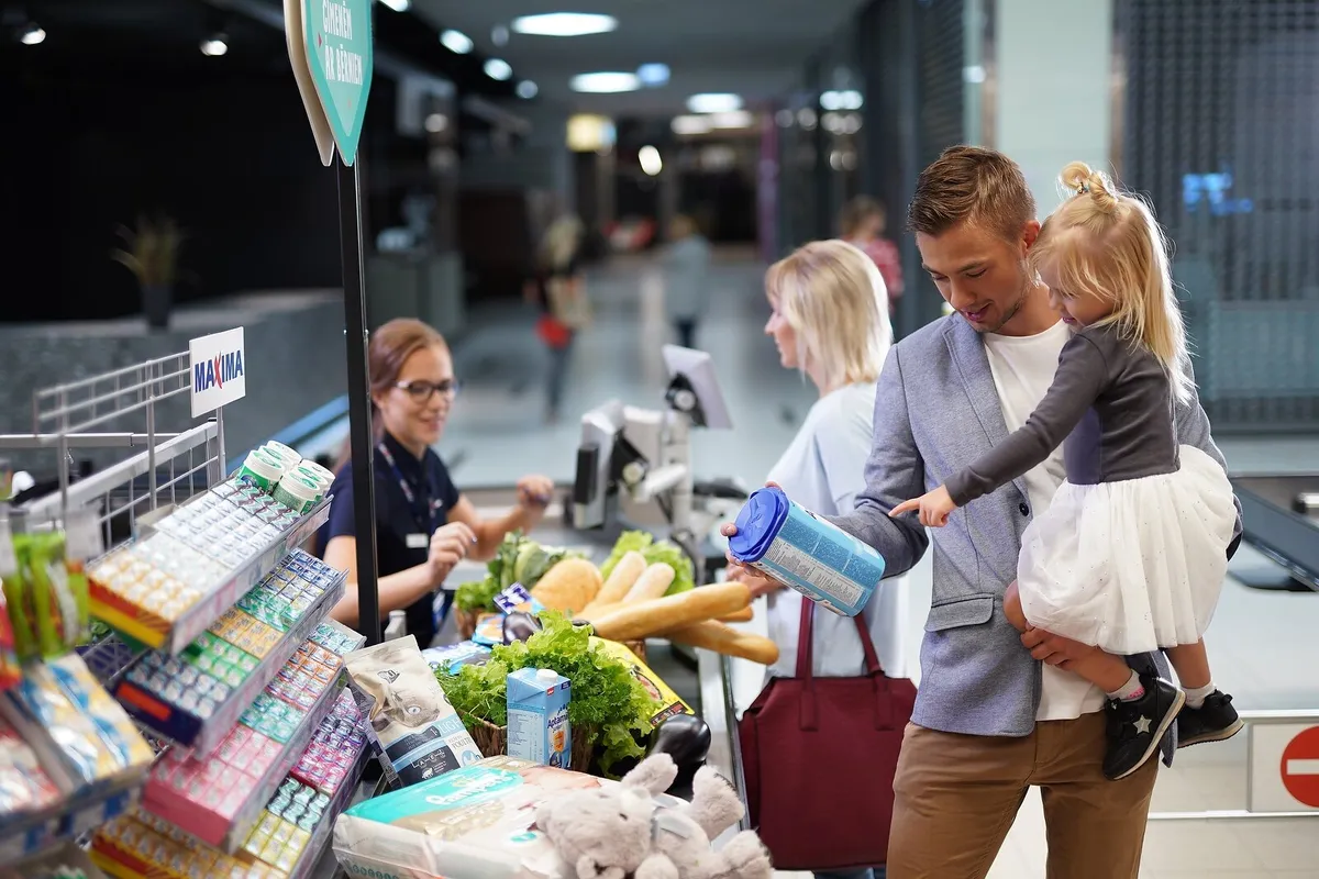 До праздников осталось совсем чуть-чуть! Где выгодно купить продукты для праздничного меню?