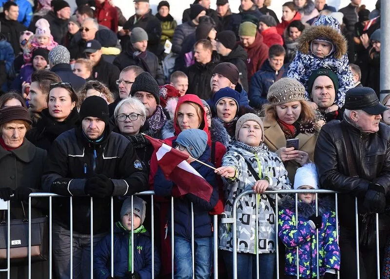 Все меньше довольных демократией в Латвии — результат очередного опроса