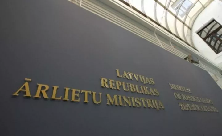 Darbiniece iesūdzējusi tiesā ĀM par diskrimināciju dzimuma dēļ