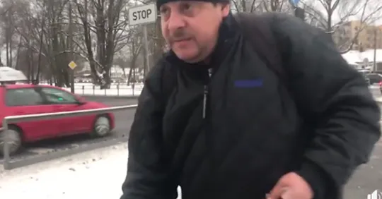 Польские «инвалиды» приехали в Ригу подзаработать на Рождество: не попадитесь!