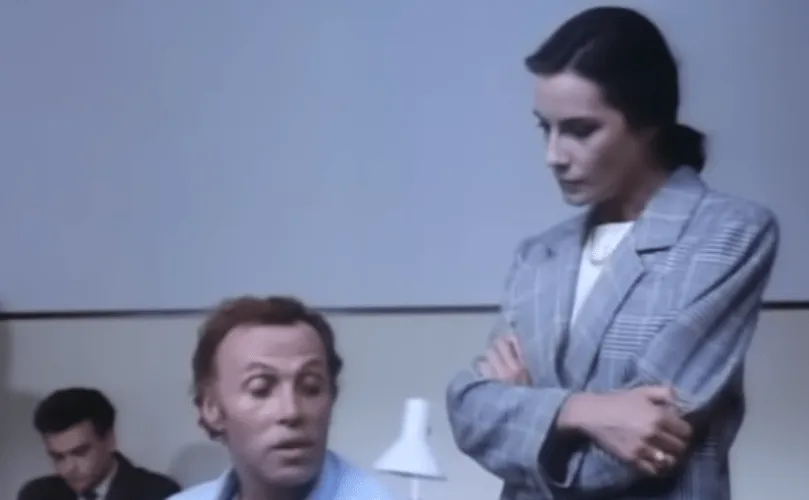 Так вот откуда ГРУшники взяли шутку про «Солсберецкий шпиль» — из сериала «Спрут»