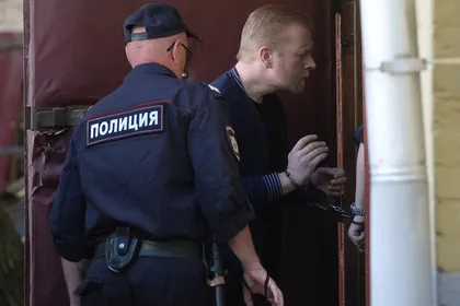 Бывшего главу РАО заподозрили в мошенничестве на 730 миллионов рублей