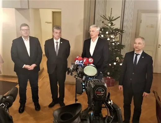 Публицист: жалкое зрелище. «Котлеточники» ликуют — им удалось поставить на колени «Новое Единство»