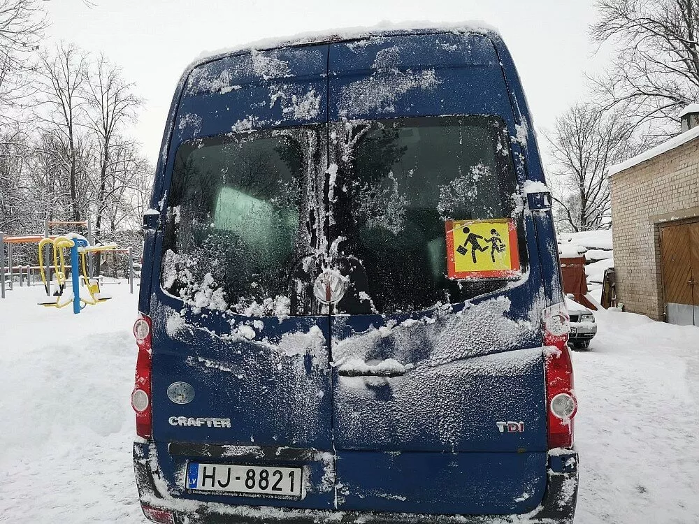 Vāc parakstus par bezmaksas sabiedrisko transportu skolēniem