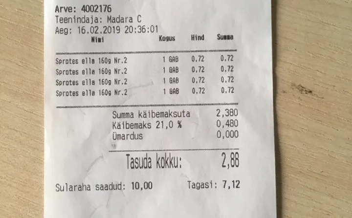 Центр госязыка в ужасе: латвийский магазин уже выдал чек на эстонском!