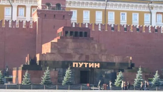 «То, что предложил Сурков – вчерашний день»: чего не хватает путинской России