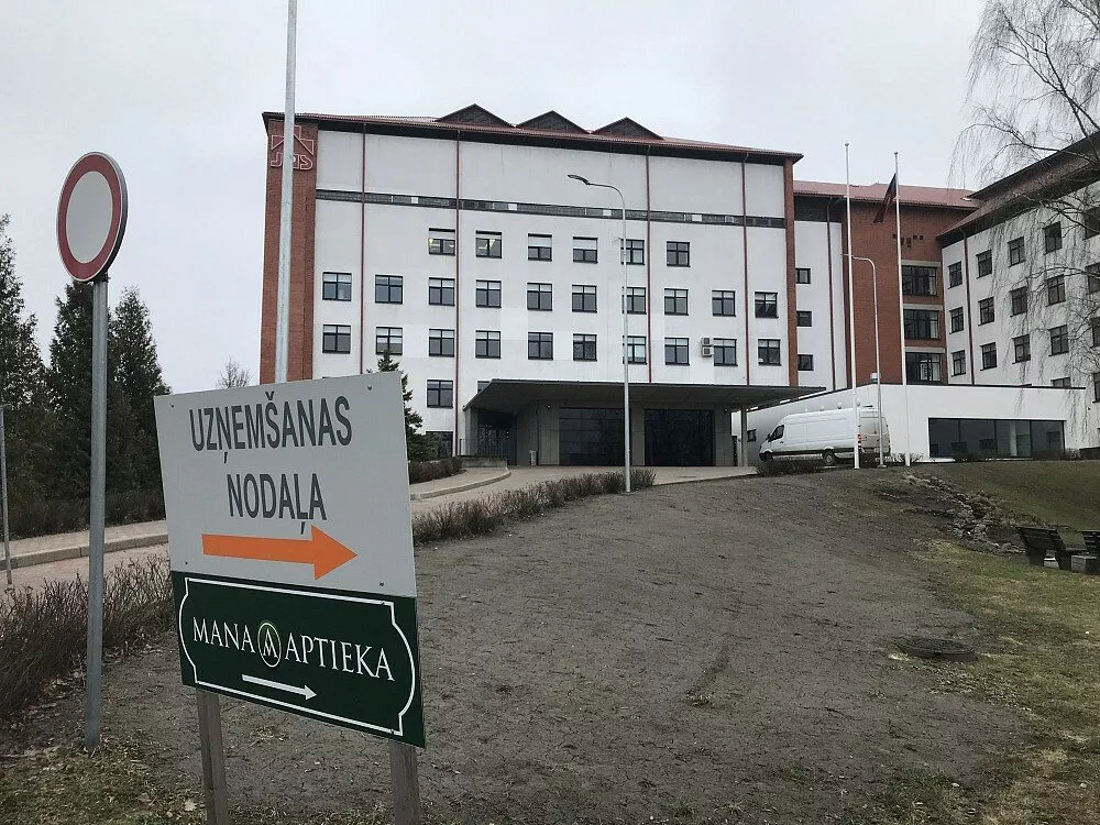 Prokurors nav apmierināts ar kukuļņemšanā apsūdzētā Jelgavas slimnīcas vadītāja Ķipura attaisnošanu