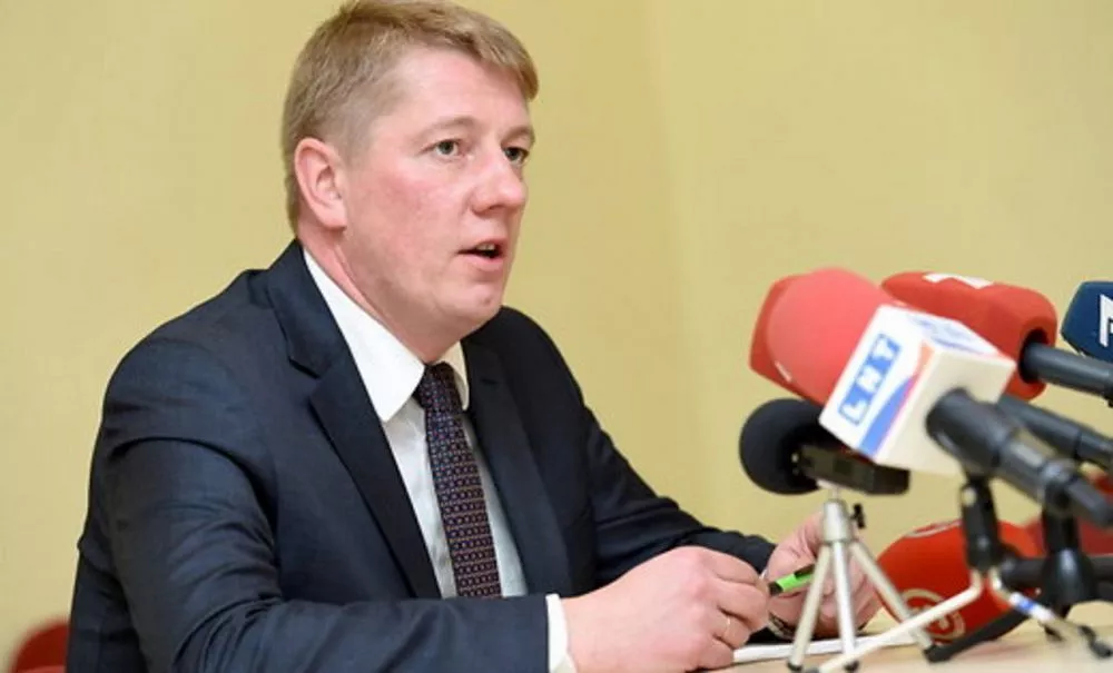 Экс-министр сообщения: надо повысить НДС на 5%, иначе железной дороги не видать, как своих ушей