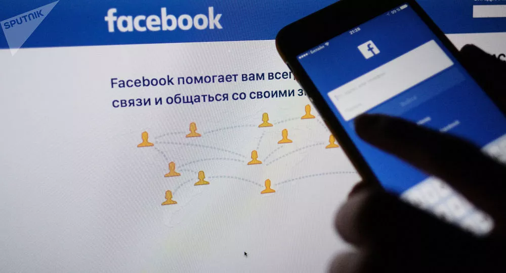 Женщина, потратившая годы на поиски родителей, обнаружила, что давно дружит с отцом в фейсбуке